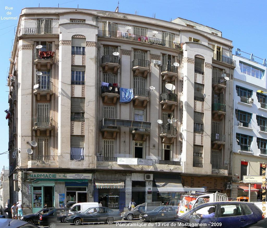 ORAN 2009 pano rue de Mostaganem  .jpg